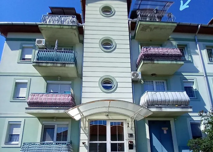 Orsika Hilltop Apartment Eger