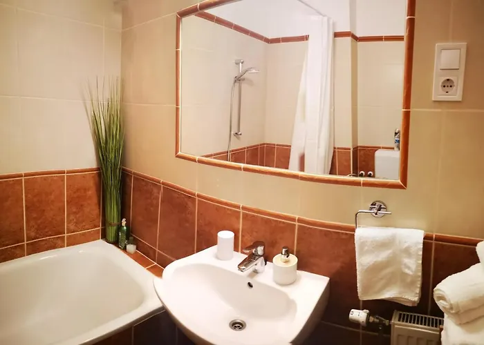 Orsika Hilltop Apartment Eger