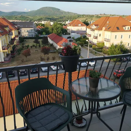 Orsika Hilltop شقة