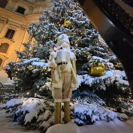 Orsika Hilltop アパート エゲル