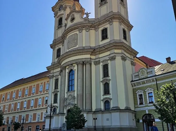 Orsika Hilltop Apartment Eger